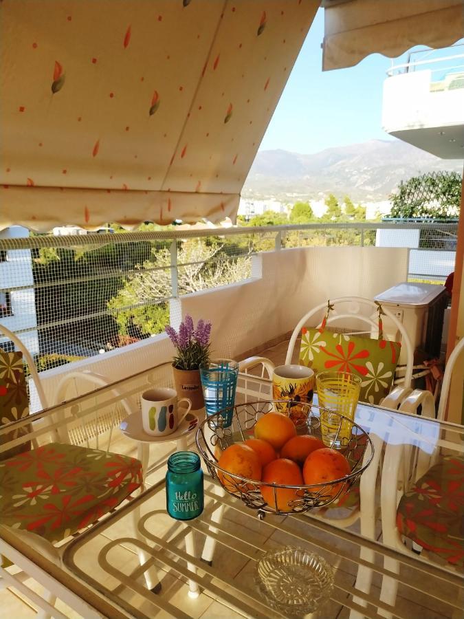 Thalia Apartment In Kalamata, 15' Walk From The City Center And The Beach Eksteriør billede