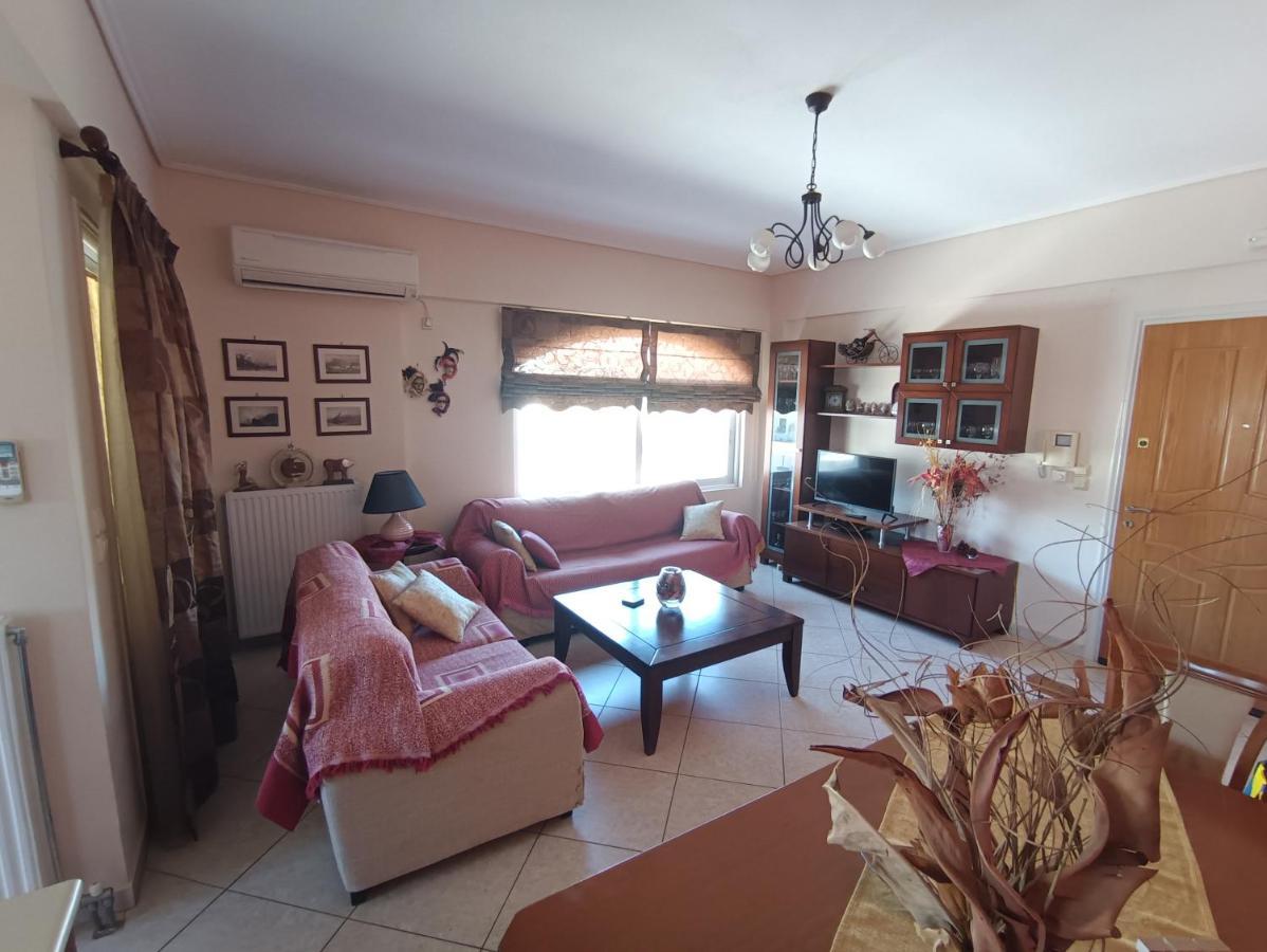Thalia Apartment In Kalamata, 15' Walk From The City Center And The Beach Eksteriør billede